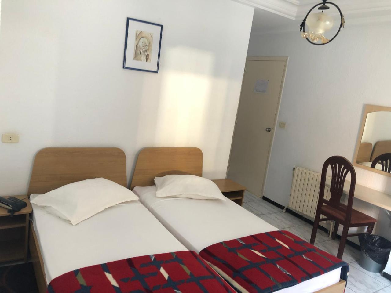 Hotel Amine Сфакс Экстерьер фото